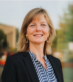 Katja Hoiting
